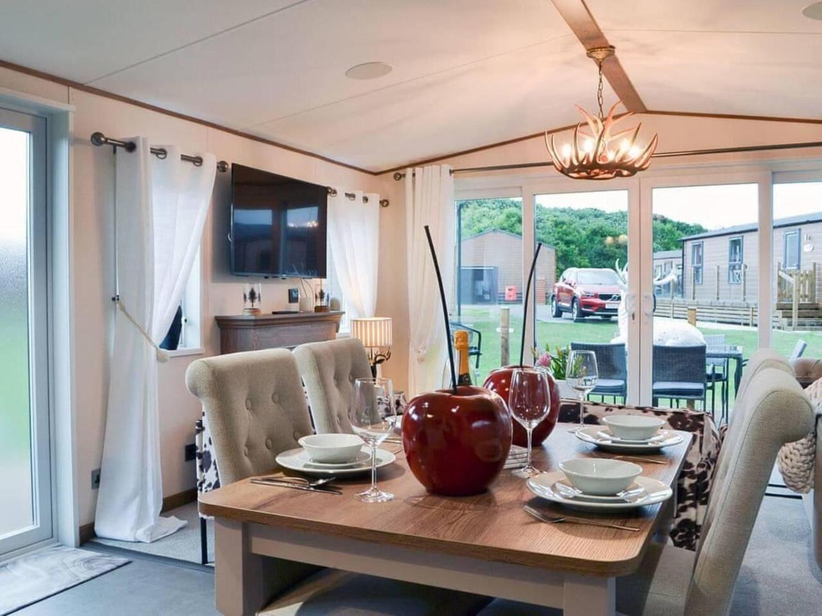 Luxury Boutique Style Lodge With Hot Tub Bridlington Eksteriør bilde