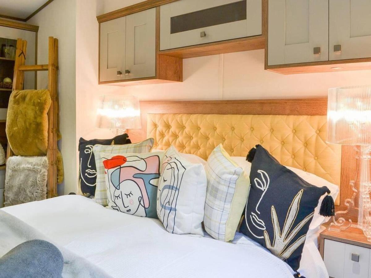 Luxury Boutique Style Lodge With Hot Tub Bridlington Eksteriør bilde