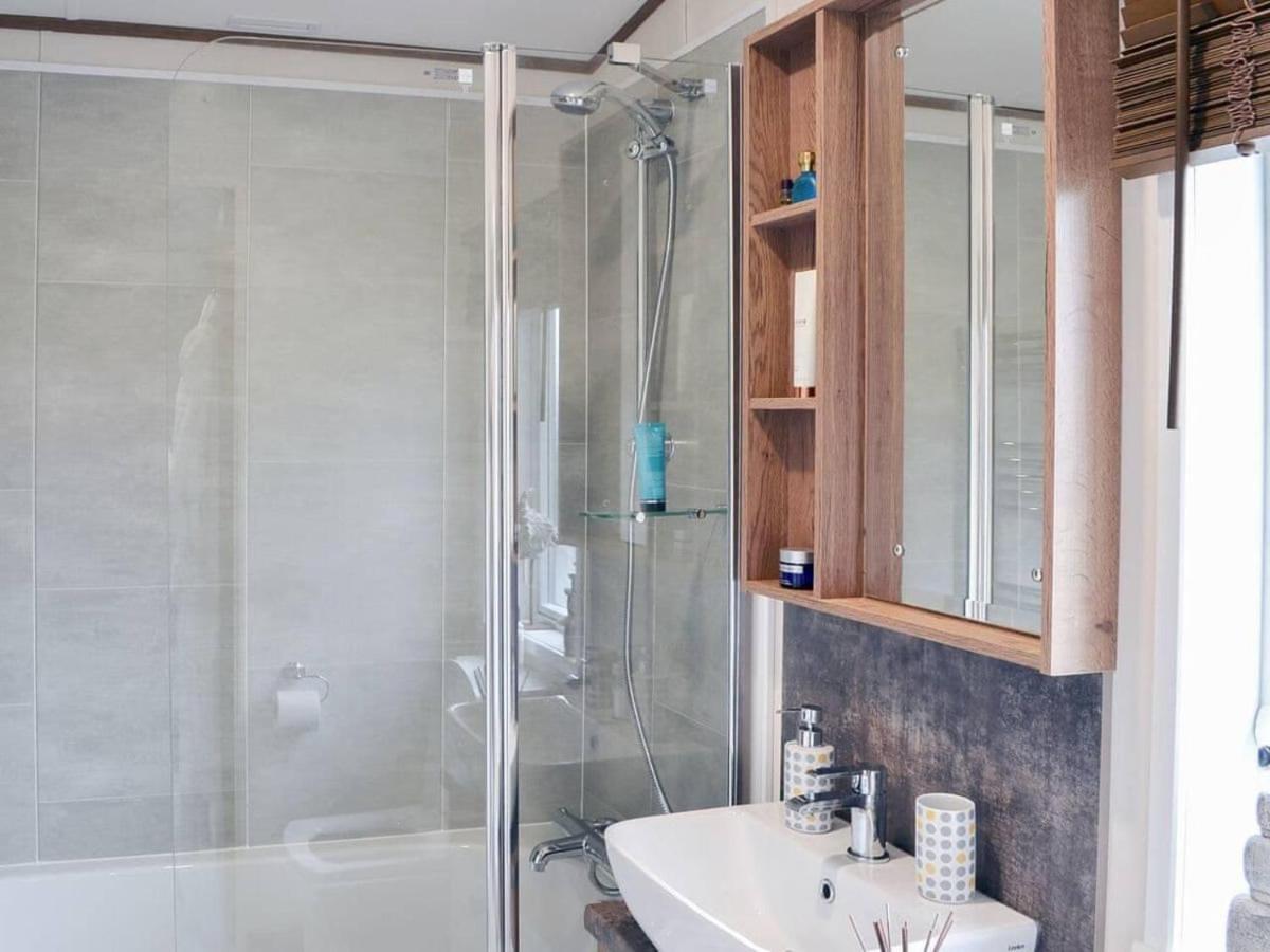 Luxury Boutique Style Lodge With Hot Tub Bridlington Eksteriør bilde