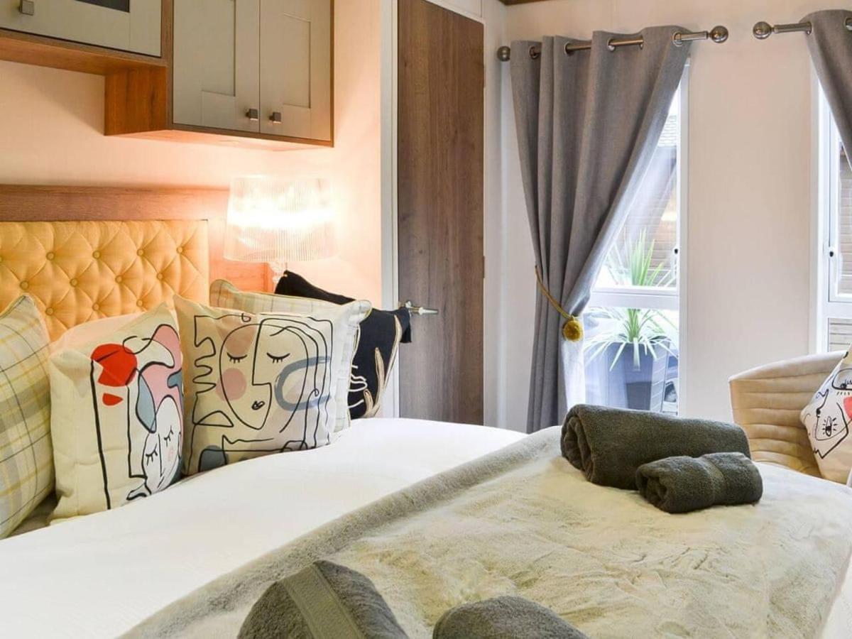 Luxury Boutique Style Lodge With Hot Tub Bridlington Eksteriør bilde