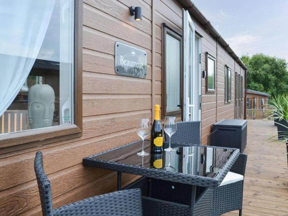 Luxury Boutique Style Lodge With Hot Tub Bridlington Eksteriør bilde