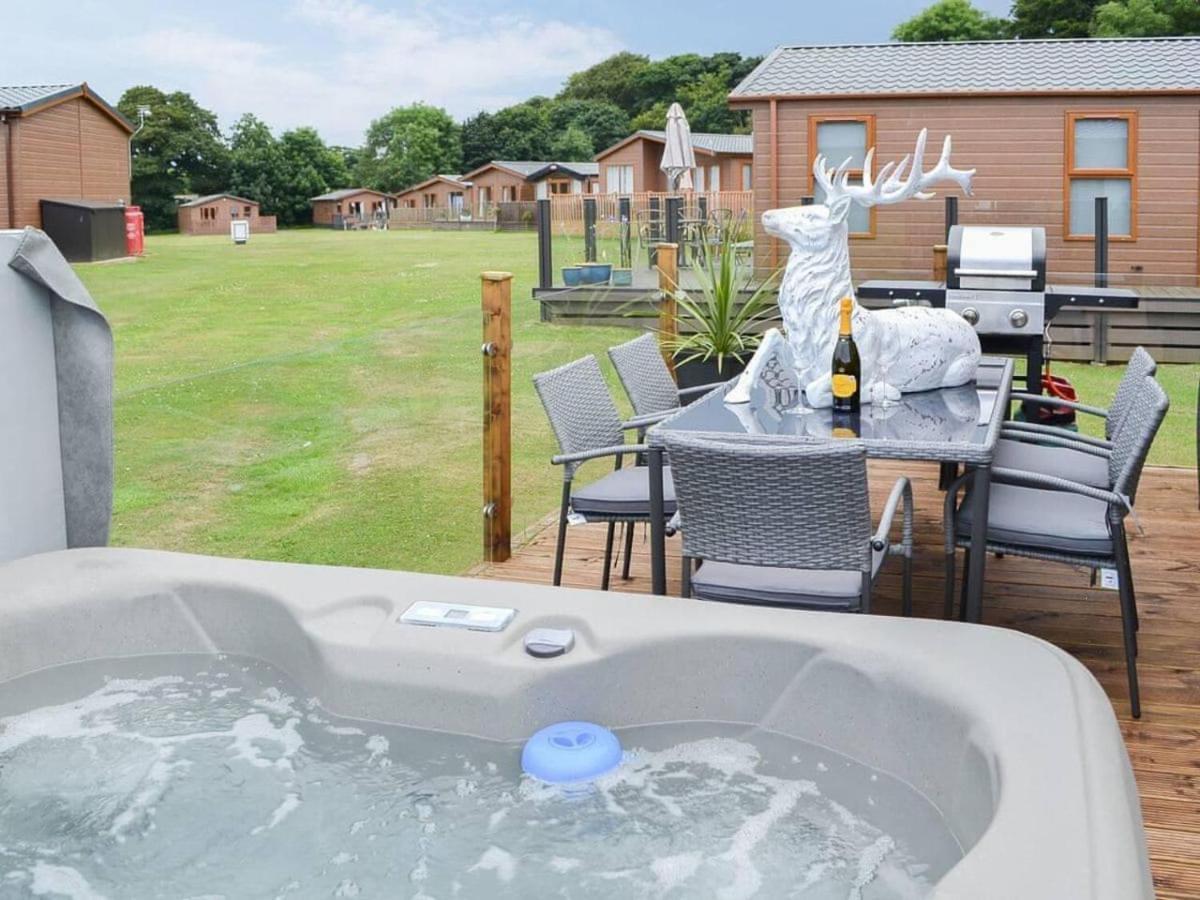 Luxury Boutique Style Lodge With Hot Tub Bridlington Eksteriør bilde